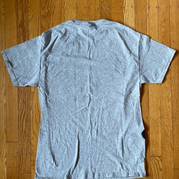 Disney Parks Walt Disney World 2019 T-Shirt Large - Picture 3 of 3